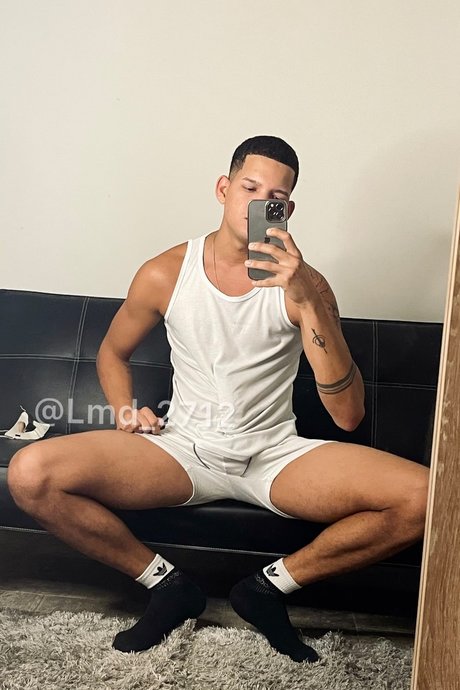 Foto di nudo di fuga di OnlyFans di Lmd2712