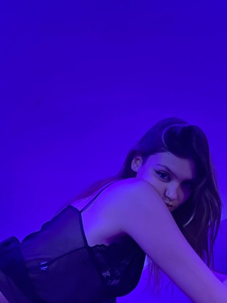 Foto di nudo di fuga di OnlyFans di Lizzy