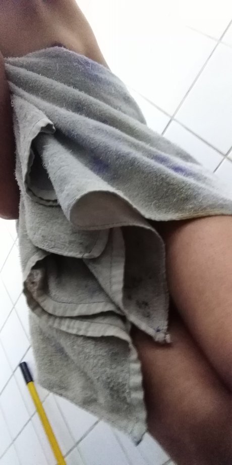Foto di nudo di fuga di OnlyFans di Macris 