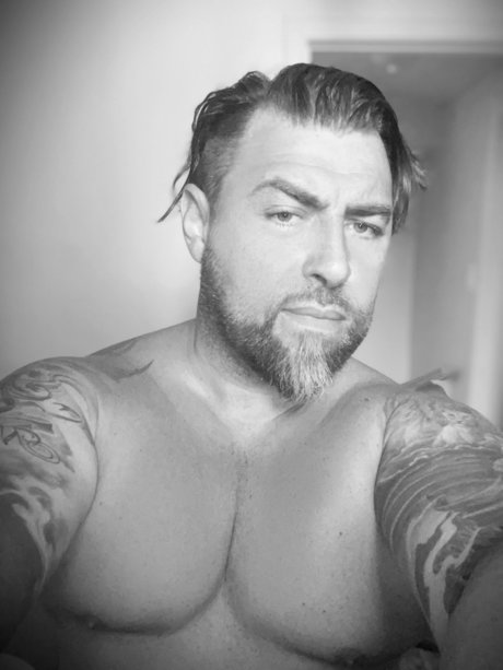 Foto di nudo di fuga di OnlyFans di Martm