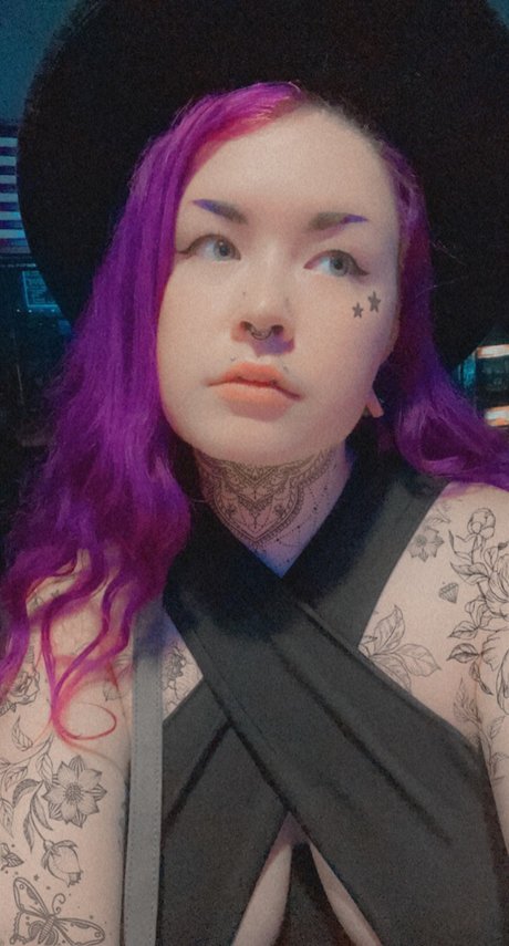 Foto di nudo di fuga di OnlyFans di Mango