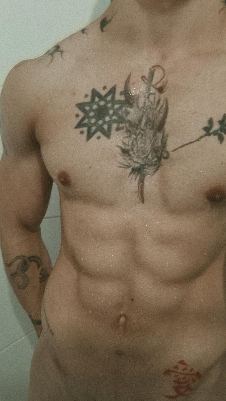 Foto di nudo di fuga di OnlyFans di Lyoz