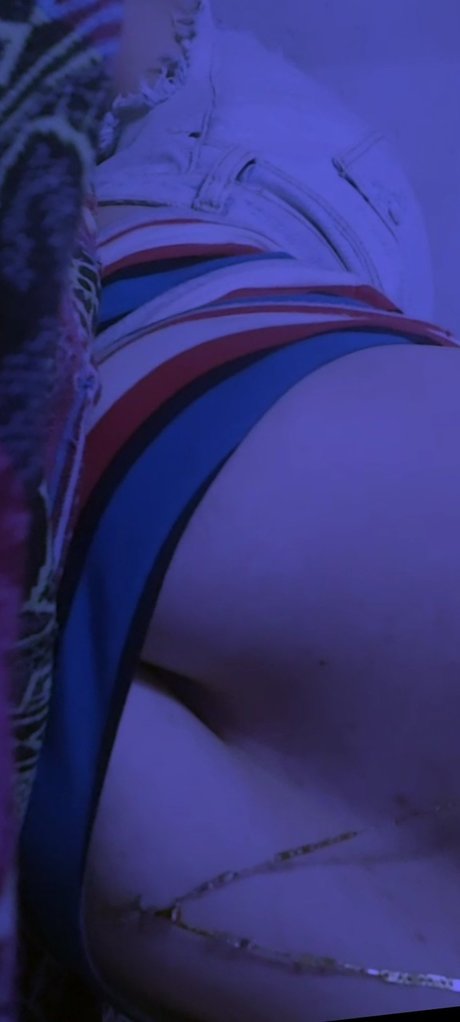 Foto di nudo di fuga di OnlyFans di Elyn Valdez