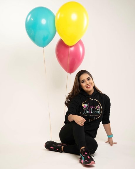 Foto di nudo di fuga di OnlyFans di Lyna Balloons