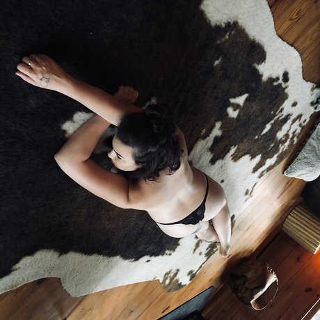 Foto di nudo di fuga di OnlyFans di Lydia Banks