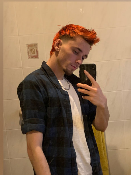 Foto di nudo di fuga di OnlyFans di Winter
