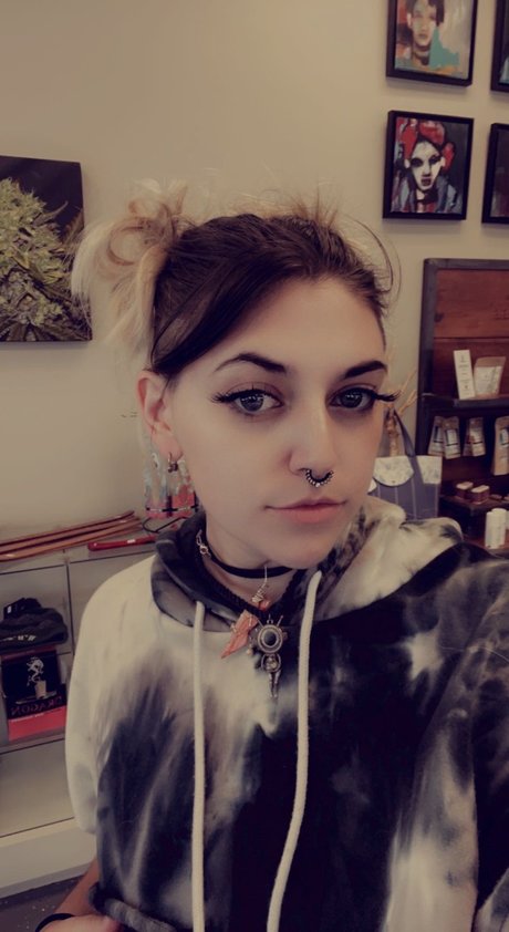 Foto di nudo di fuga di OnlyFans di Luvlee
