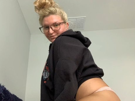 Foto di nudo di fuga di OnlyFans di D 