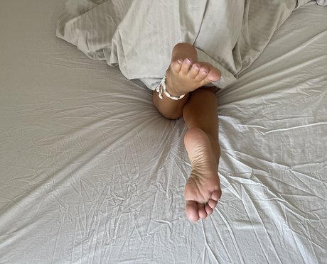 Foto di nudo di fuga di OnlyFans di Luna