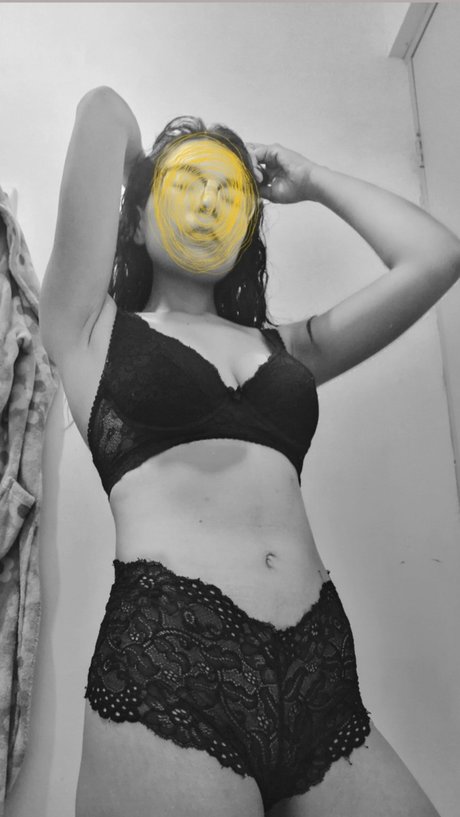 Foto di nudo di fuga di OnlyFans di Luisa Hernandez