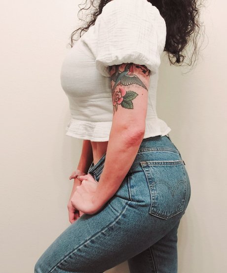 Foto di nudo di fuga di OnlyFans di Lucy