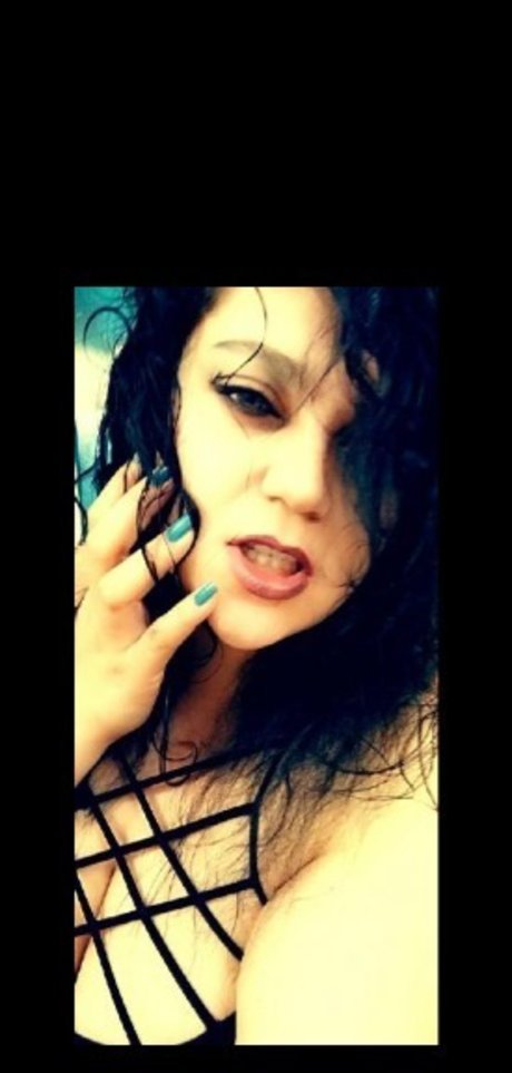Foto di nudo di fuga di OnlyFans di Lucky Daze