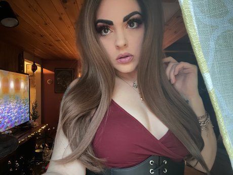 Foto di nudo di fuga di OnlyFans di London