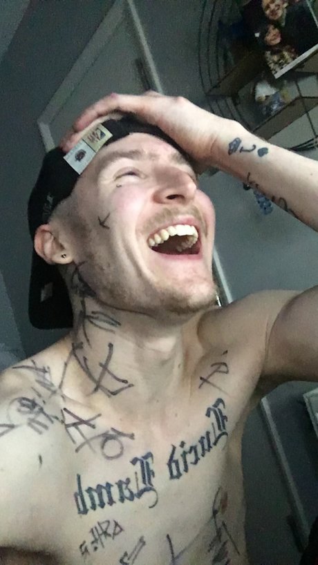 Foto di nudo di fuga di OnlyFans di Lucidlamb