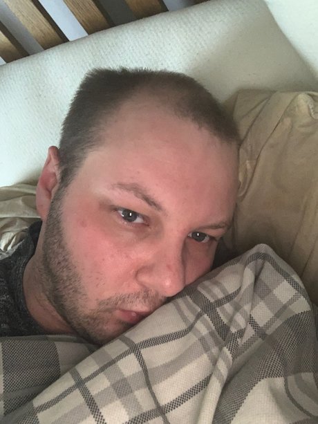 Foto di nudo di fuga di OnlyFans di Lucky Alpha L