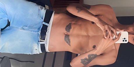 Foto di nudo di fuga di OnlyFans di Lucas