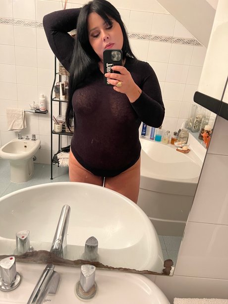 Foto di nudo di fuga di OnlyFans di Marlene