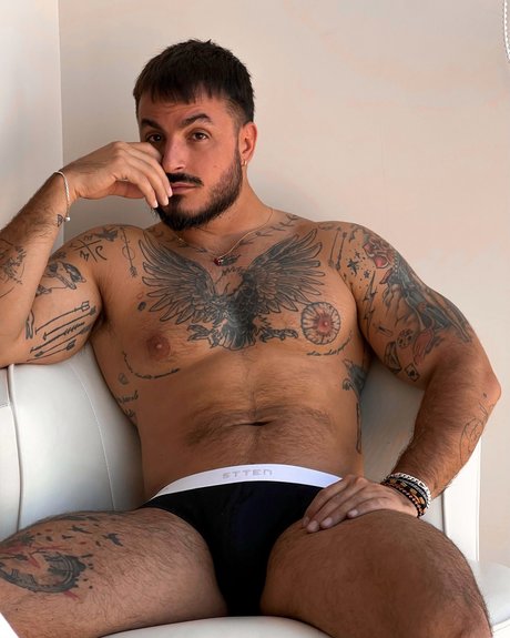 Foto di nudo di fuga di OnlyFans di Markomx