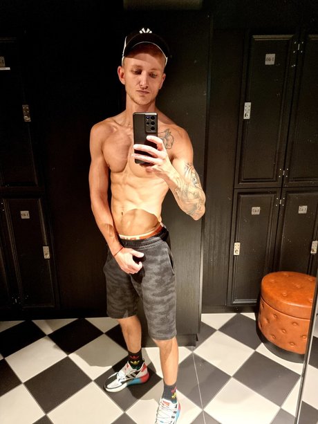 Foto di nudo di fuga di OnlyFans di Marioblackstar