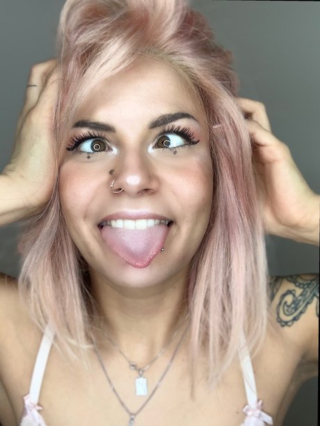 Foto di nudo di fuga di OnlyFans di Marie