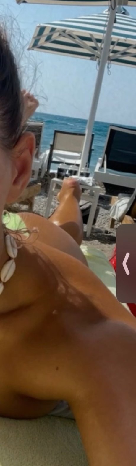 Foto di nudo di fuga di OnlyFans di Kk