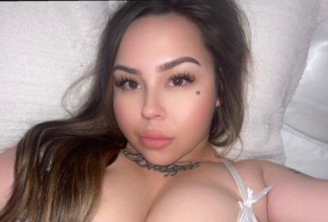 Foto di nudo di fuga di OnlyFans di Mariah Hernandez