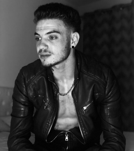 Foto di nudo di fuga di OnlyFans di Marco C