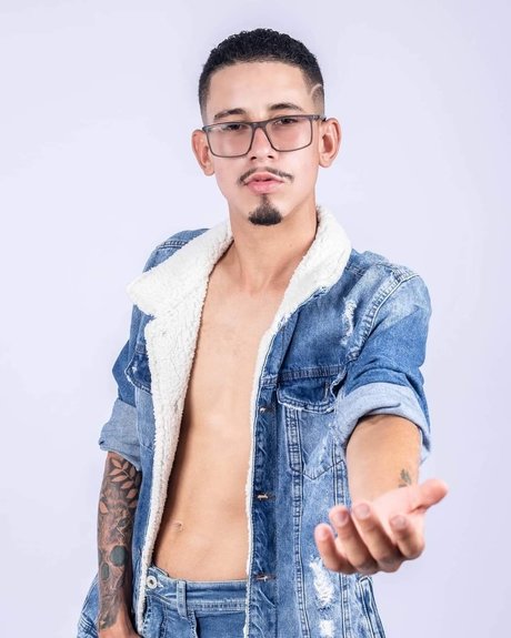Foto di nudo di fuga di OnlyFans di Marcelo Vinicius