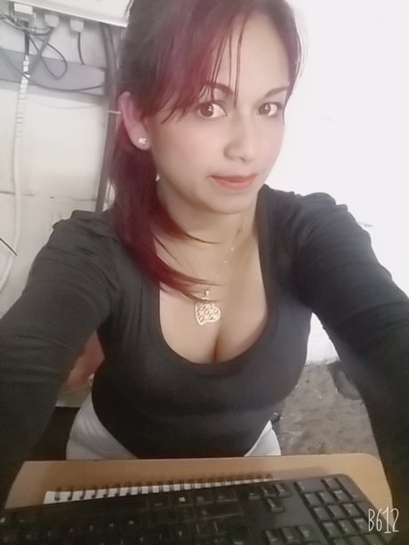 Foto di nudo di fuga di OnlyFans di Marcela Bustos