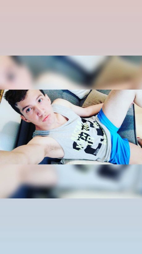 Foto di nudo di fuga di OnlyFans di Manu Boom