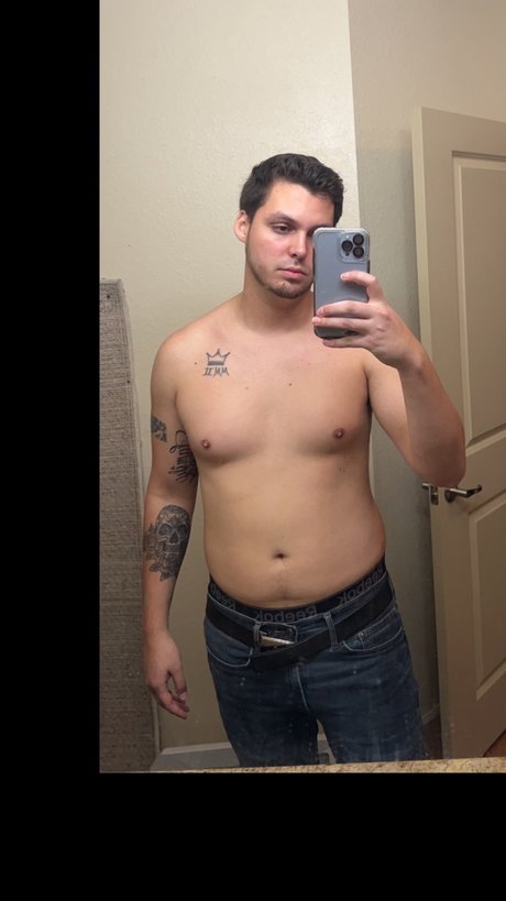 Foto di nudo di fuga di OnlyFans di Manz