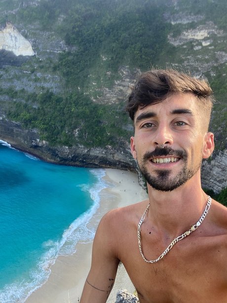 Foto di nudo di fuga di OnlyFans di Manmadman