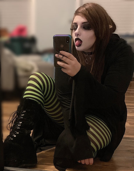 Foto di nudo di fuga di OnlyFans di Sukie