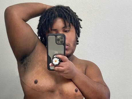 Foto di nudo di fuga di OnlyFans di Melothemutt