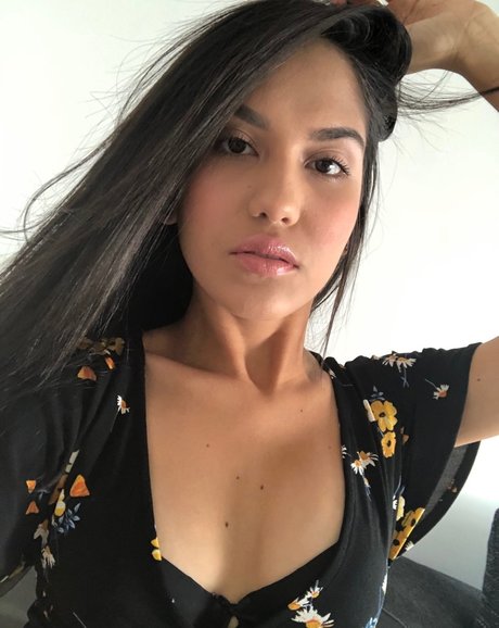 Foto di nudo di fuga di OnlyFans di Lii