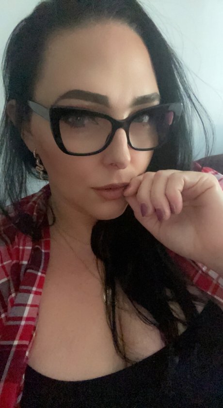 Foto di nudo di fuga di OnlyFans di Mama Doone