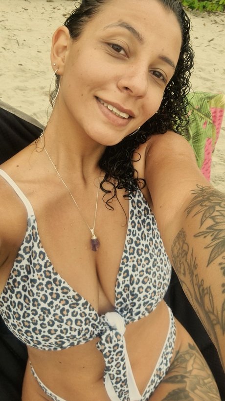 Foto di nudo di fuga di OnlyFans di Maluca Porra Loca