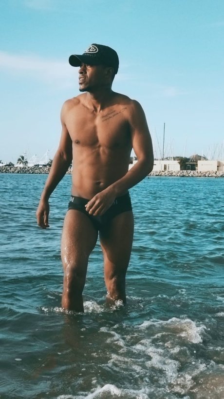 Foto di nudo di fuga di OnlyFans di Stiven Jorge