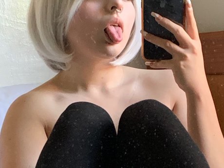 Foto di nudo di fuga di OnlyFans di Maid