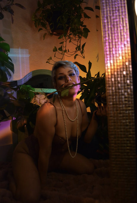Foto di nudo di fuga di OnlyFans di Madison