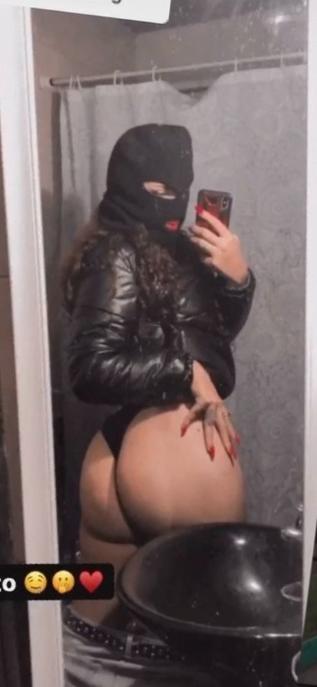 Foto di nudo di fuga di OnlyFans di Mela