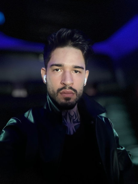 Foto di nudo di fuga di OnlyFans di Joseph Megazord Xxl