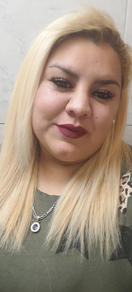 Foto di nudo di fuga di OnlyFans di Mayra