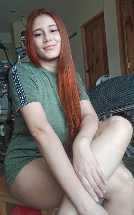 Foto di nudo di fuga di OnlyFans di Mayi10