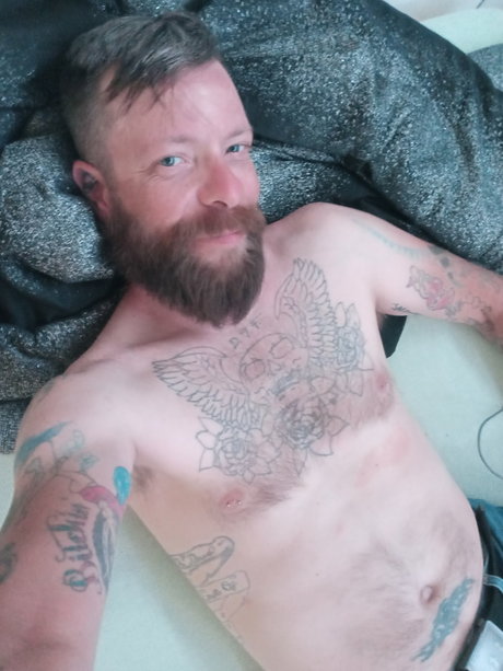 Foto di nudo di fuga di OnlyFans di Hillbilly Psycho