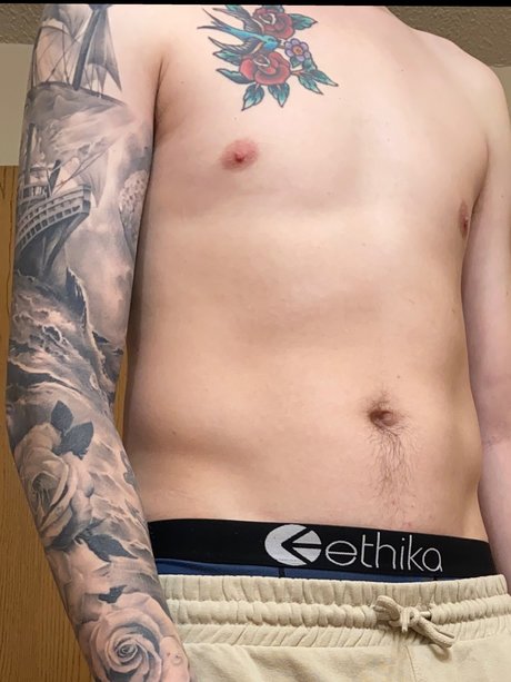 Foto di nudo di fuga di OnlyFans di Yep