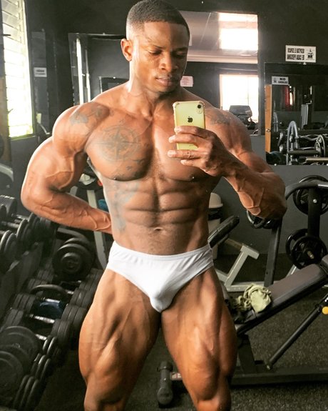 Foto di nudo di fuga di OnlyFans di El Negrito Guebo Largo       