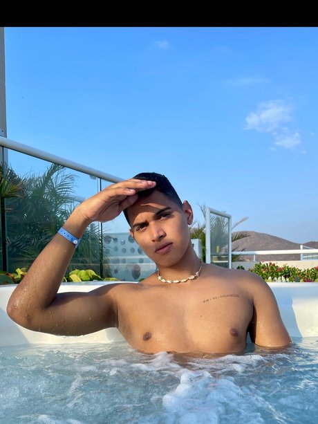 Foto di nudo di fuga di OnlyFans di Maxblack95