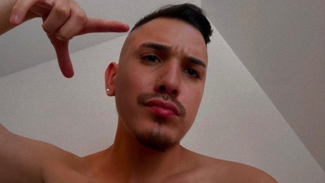 Foto di nudo di fuga di OnlyFans di Matty Diorr
