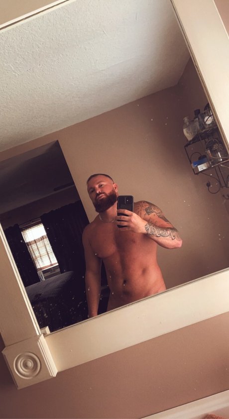 Foto di nudo di fuga di OnlyFans di Matthew Taylor